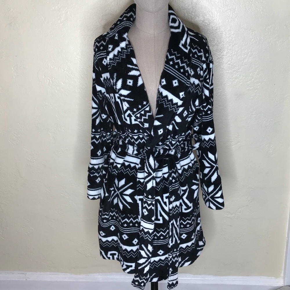 Victoria’s Secret PINK Robe